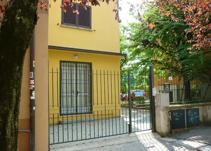 Modern Studio In Bologna With Air Conditioning 40 M² *